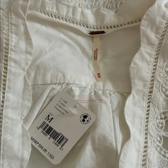 NWT - Free People White Crochet Lace V-Neck Blouse (sz - med) - Picture 7 of 7